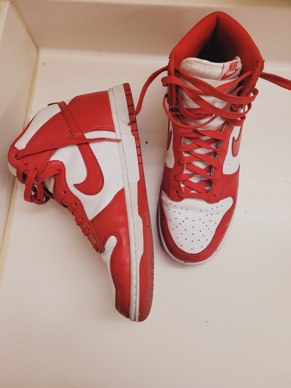 Mens 10 Red and White High-Top Sneakers
